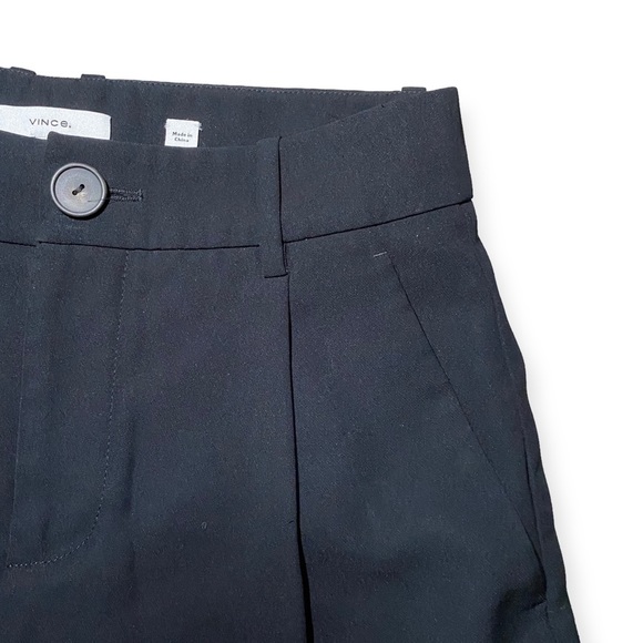 Vince Pleat Front Short - Size 2 - Picture 8 of 13